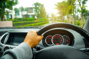 How to Choose the Right Windshield Replacement Option for Your Car